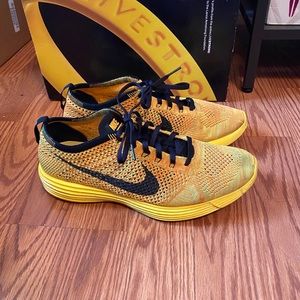 Custom flyknit cheetos
